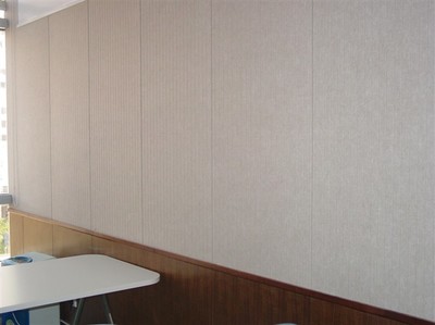 学校多功能教室的理想选择 明永吸音板隔音材料的应用与优势