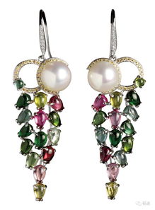 近距离解析 一场华服与珠宝的邂逅