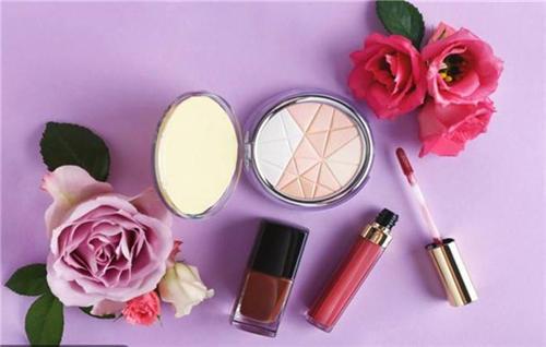 警惕美丽陷阱 化妆品中汞铅超标问题与室内装饰工程设计的健康关联